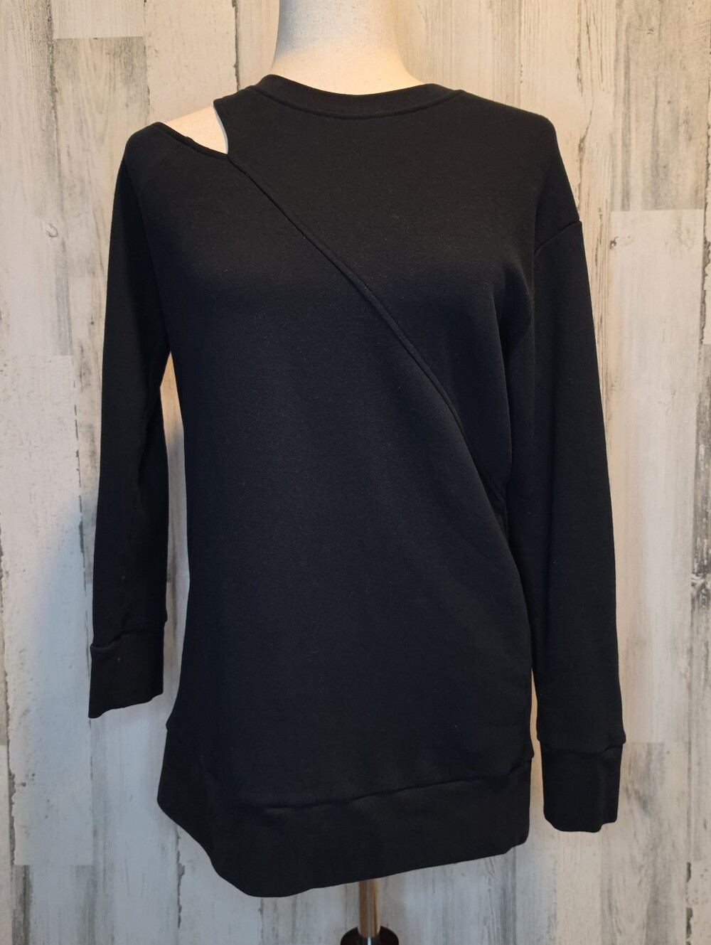 Victoria's Secret Sport Black Cutout Shoulder Sweatshirt S Deconstructed